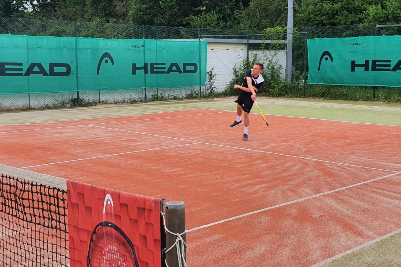 Sport Hotel Kenzingen Εξωτερικό φωτογραφία